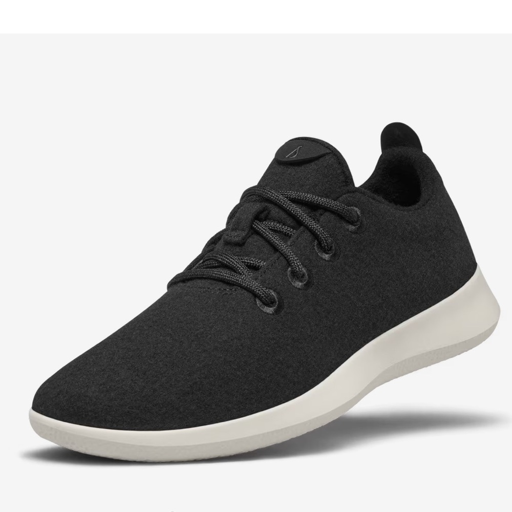 allbirds Women Wool Runners , True Black (Cream Sole) Size 6 NEW
$98